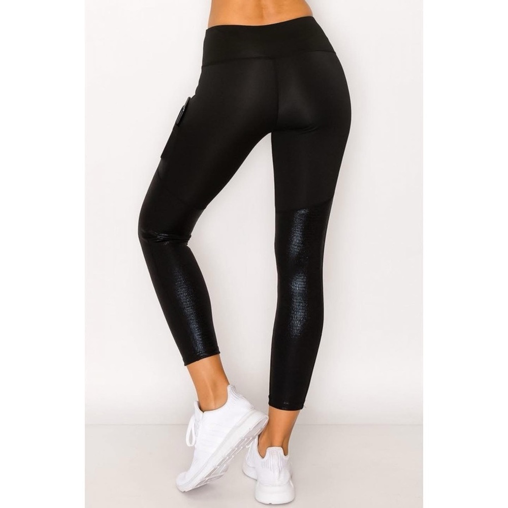 NWT Sleek Black High-Waist Leggings with Glossy Finish